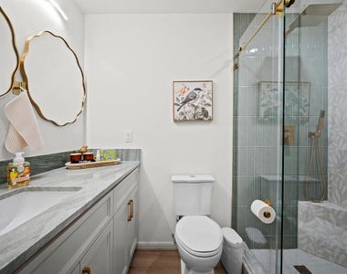 5314 Manor Creek Lane - Photo Thumbnail 31