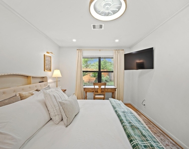 5314 Manor Creek Lane - Photo Thumbnail 27