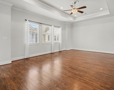 1744 W 25th Street - Photo Thumbnail 1