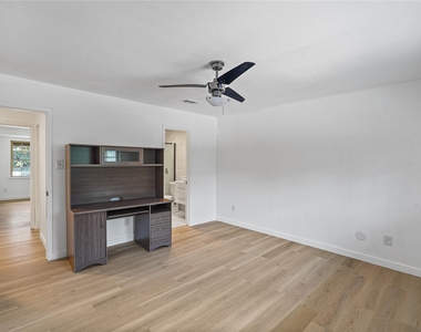 515 Tallowood Road - Photo Thumbnail 15