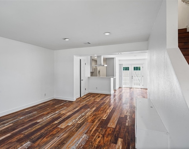 515 Tallowood Road - Photo Thumbnail 8