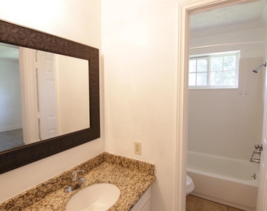 10402 Long River Drive - Photo Thumbnail 13