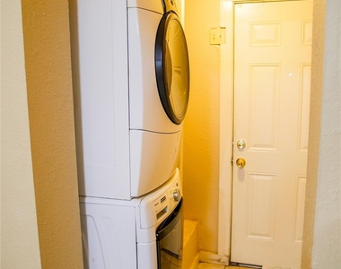 4315 La Branch Street - Photo Thumbnail 8