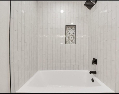 26206 Maplewood Drive - Photo Thumbnail 18