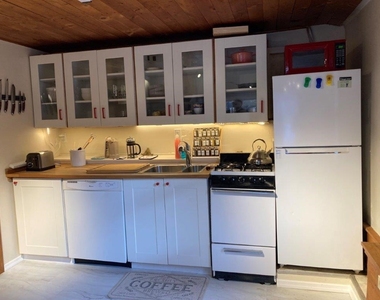 210 Prospect Hill - Photo Thumbnail 1