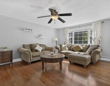 1550 Wellington - Photo Thumbnail 15