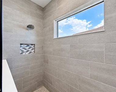 3121 Heritage Pines Drive - Photo Thumbnail 32