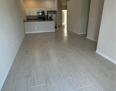 1630 Sw 33rd Street - Photo Thumbnail 3