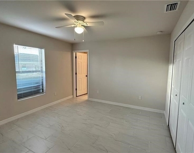 526 Ne 25th Avenue - Photo Thumbnail 9