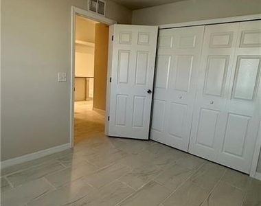 526 Ne 25th Avenue - Photo Thumbnail 6