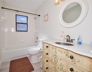 17642 Captiva Island Lane - Photo Thumbnail 32