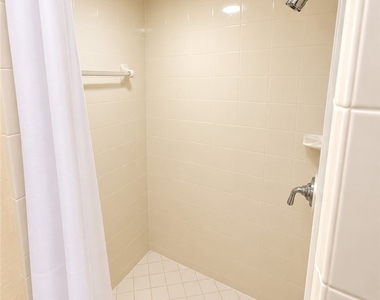 6844 Sandtrap Drive - Photo Thumbnail 15