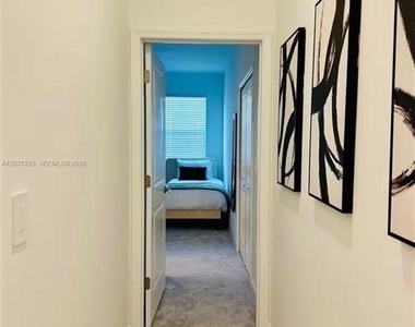 9291 Aqua Overlook Court - Photo Thumbnail 32