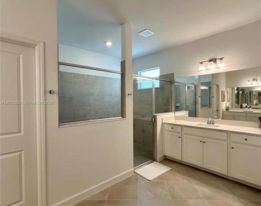 9291 Aqua Overlook Court - Photo Thumbnail 27