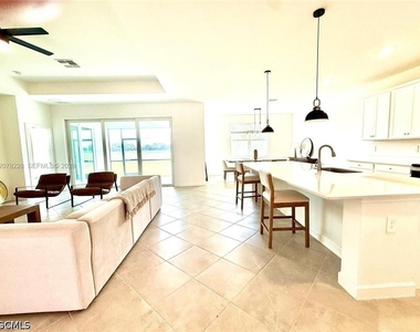 9291 Aqua Overlook Court - Photo Thumbnail 10