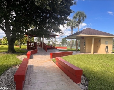 536 Whispering Wind Bend - Photo Thumbnail 23