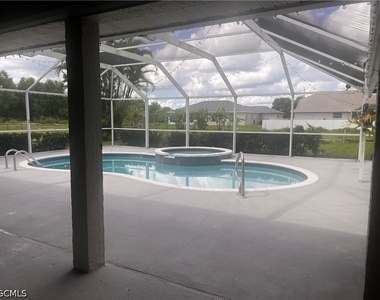 536 Whispering Wind Bend - Photo Thumbnail 20