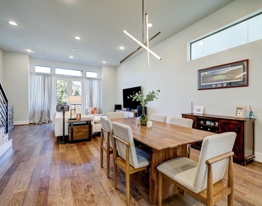 5711 Larkin Street - Photo Thumbnail 3