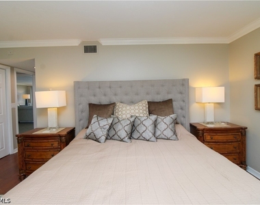 10701 Gulf Shore Drive - Photo Thumbnail 16