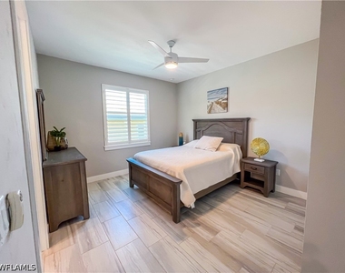 554 N Barfield - Photo Thumbnail 16