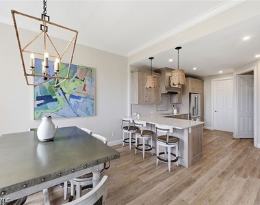 7687 Pebble Creek Circle - Photo Thumbnail 12
