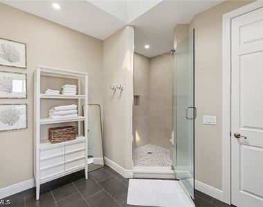 7687 Pebble Creek Circle - Photo Thumbnail 18