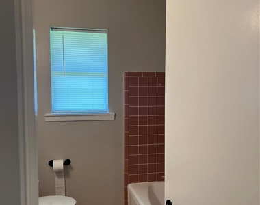1621 Tech Avenue - Photo Thumbnail 16