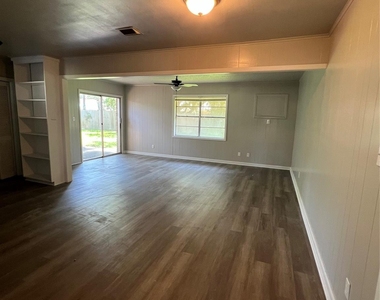 1621 Tech Avenue - Photo Thumbnail 7