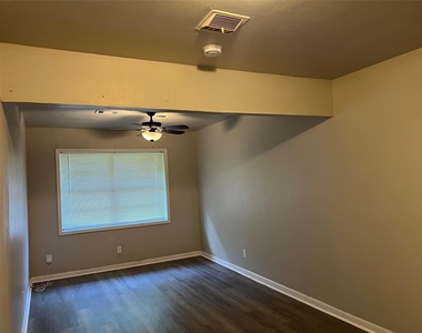 1621 Tech Avenue - Photo Thumbnail 4