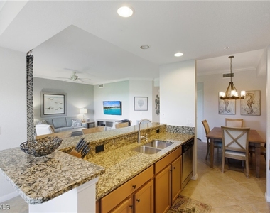 9844 Venezia Circle - Photo Thumbnail 14