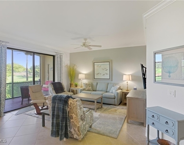9844 Venezia Circle - Photo Thumbnail 8