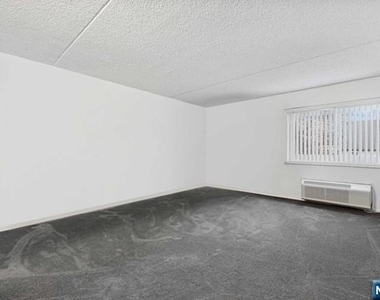 310 Lookout - Photo Thumbnail 20