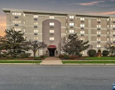 310 Lookout - Photo Thumbnail 27