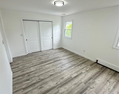 739 Lake - Photo Thumbnail 15