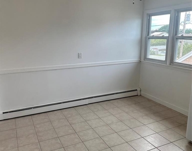 739 Lake - Photo Thumbnail 2