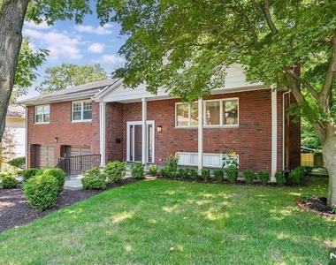 39 Hickory - Photo Thumbnail 1