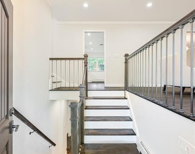 39 Hickory - Photo Thumbnail 3