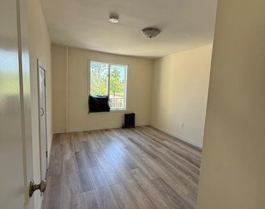 161 Central - Photo Thumbnail 7