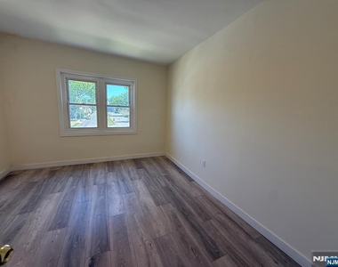 161 Central - Photo Thumbnail 21