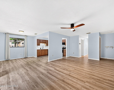 9000 York Lane - Photo Thumbnail 13