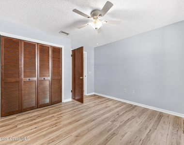 9000 York Lane - Photo Thumbnail 25