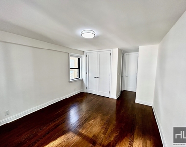East 89th Street - Photo Thumbnail 2