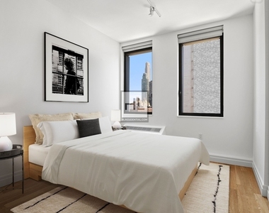 West 54th Street - Photo Thumbnail 3