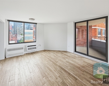 2nd Avenue - Photo Thumbnail 4