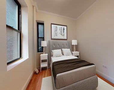2 Avenue - Photo Thumbnail 1