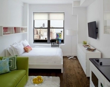West 91st Street - Photo Thumbnail 2