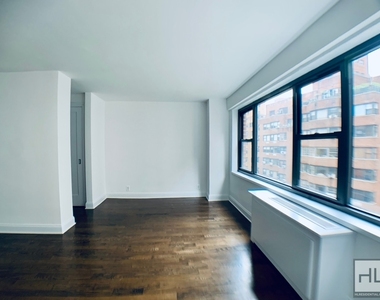East 56 Street - Photo Thumbnail 1