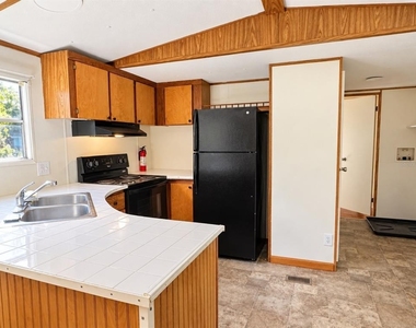 18100 Spangler Avenue - Photo Thumbnail 8