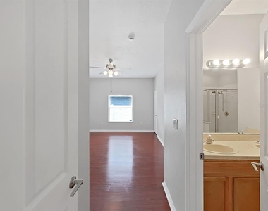 9541 Cypress Harbor Drive - Photo Thumbnail 22