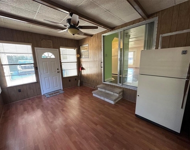 8144 Ridge Dale Avenue - Photo Thumbnail 6